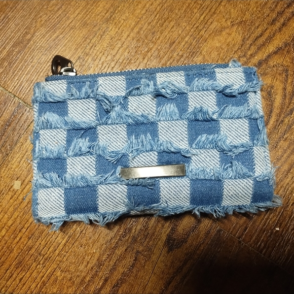 Wallet - Picture 2 of 9